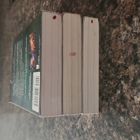 Aurora Rising 3 books - Picture 6 of 6